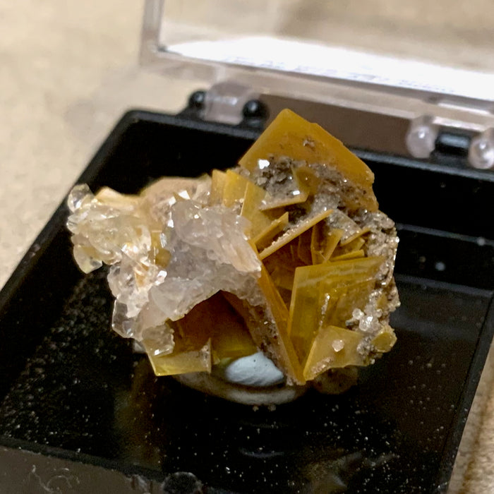 Wulfenite (Arizona)