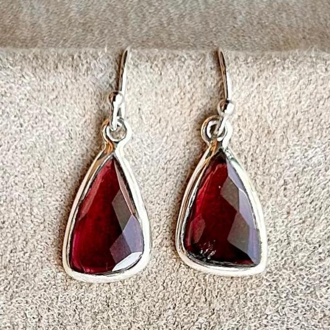 Garnet (Rhodolite) Dangle Earrings