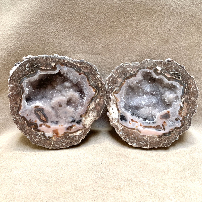 Geode Pair, Baker (Luna County, New Mexico)